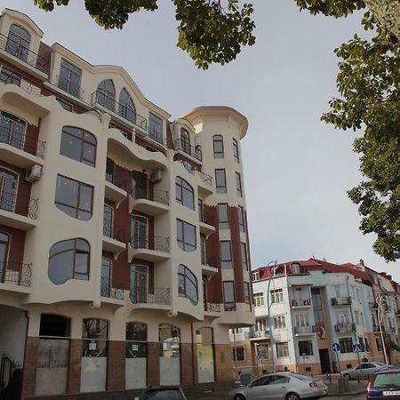 Apartment With Summer Terrace Batumi Bilik gambar