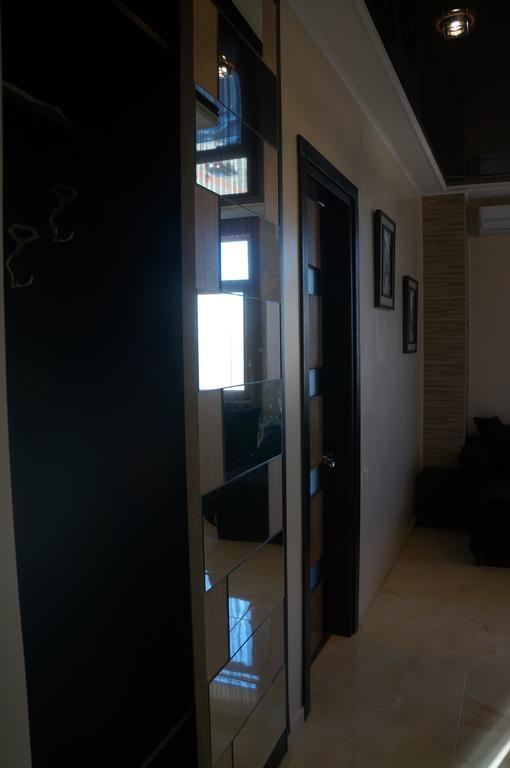 Apartment With Summer Terrace Batumi Bilik gambar