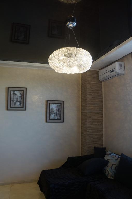 Apartment With Summer Terrace Batumi Bilik gambar