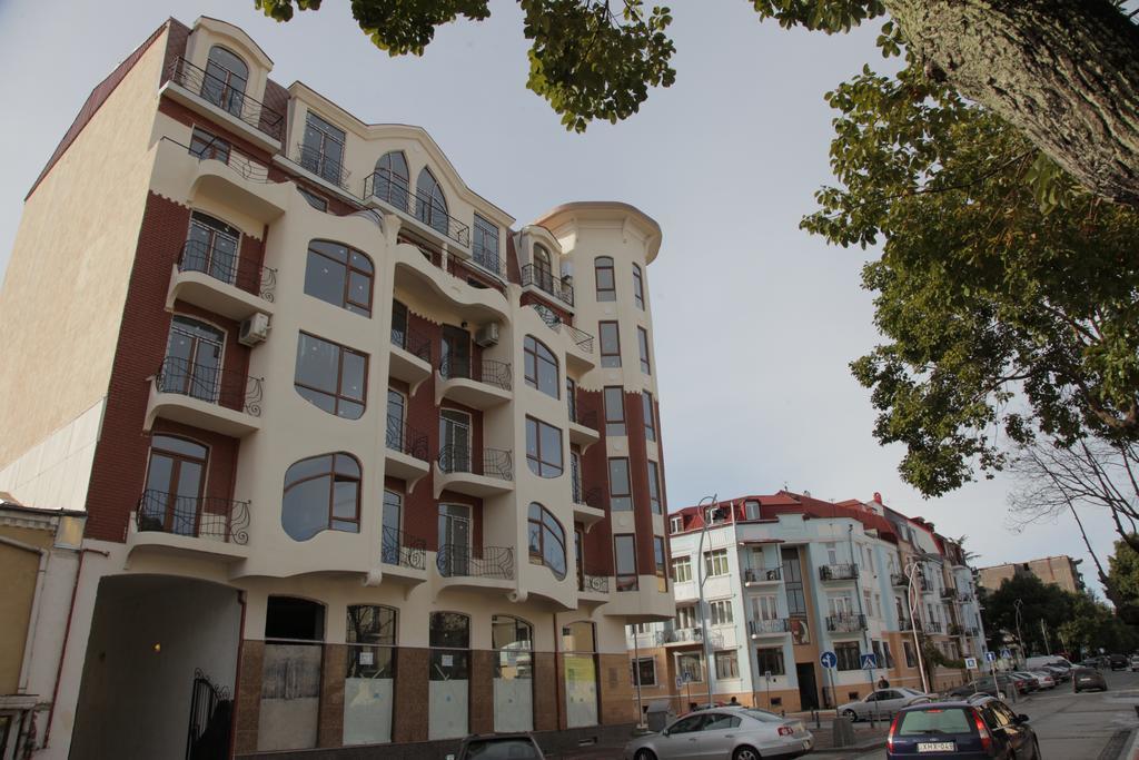 Apartment With Summer Terrace Batumi Bilik gambar