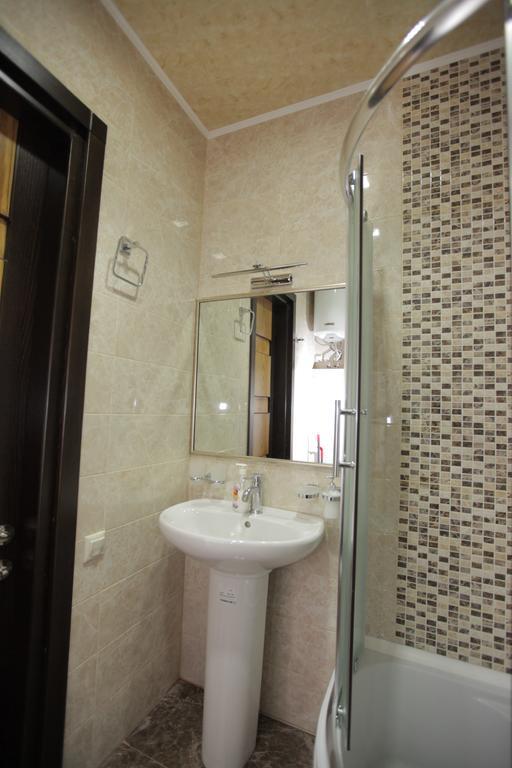 Apartment With Summer Terrace Batumi Bilik gambar